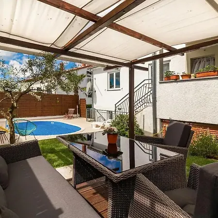 Διαμέρισμα Paola With Private Pool Antonci (Porec)