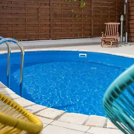 Διαμέρισμα Paola With Private Pool